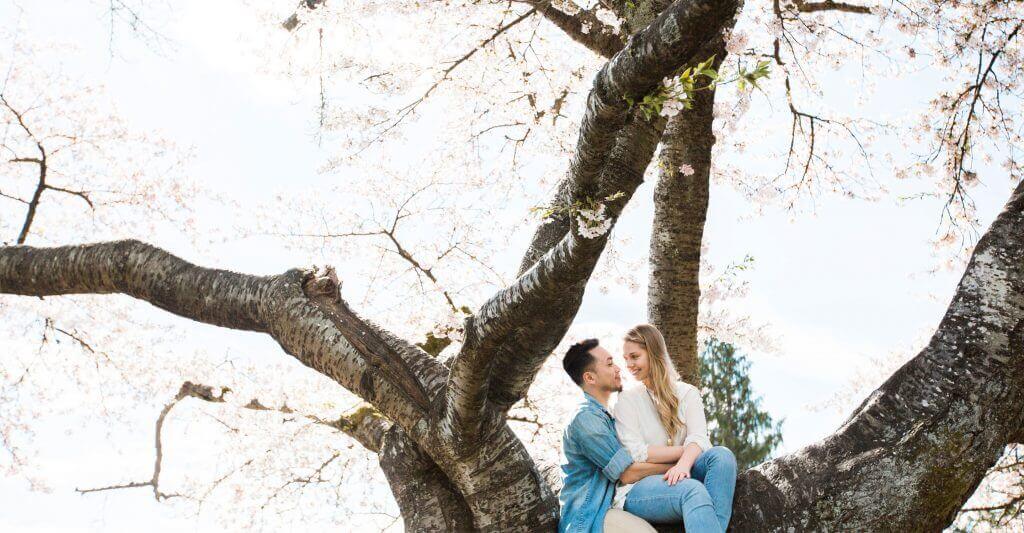 Vancouver wedding photographer queen elizabeth engagement session