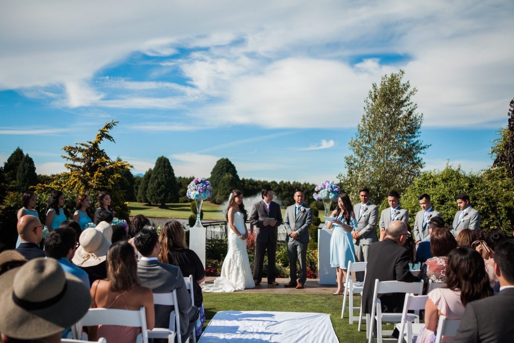 Vancouver wedding photographer Mayfair Lakes Golf and Country Club