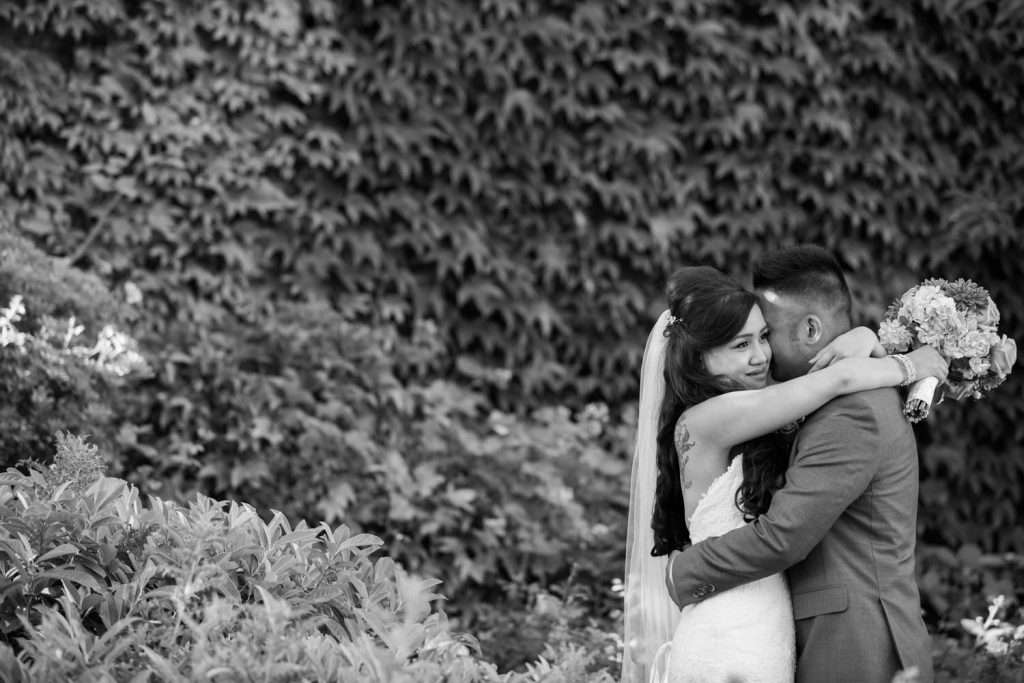 Vancouver wedding photographer Mayfair Lakes Golf and Country Club