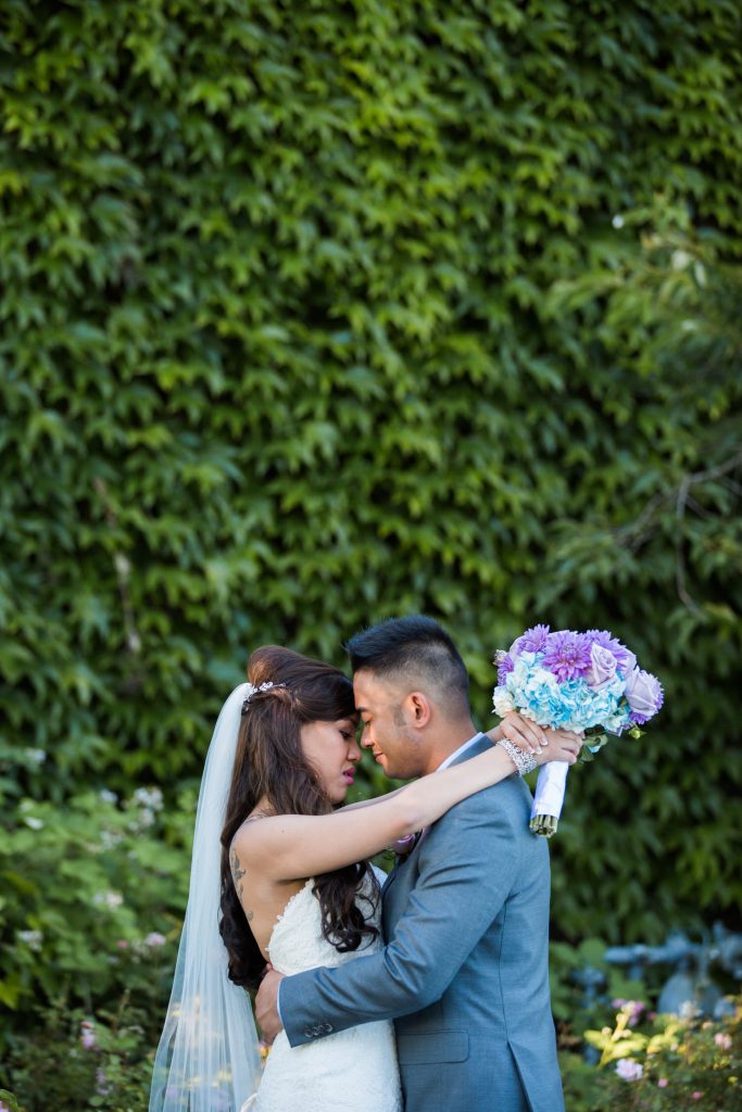 Vancouver wedding photographer Mayfair Lakes Golf and Country Club