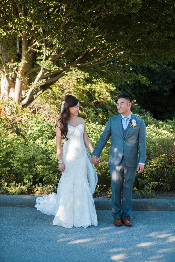 Vancouver wedding photographer Mayfair Lakes Golf and Country Club